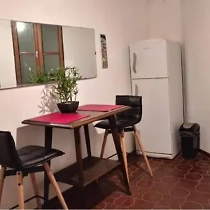 https://lindo-dpto-en-la-mejor-zona-de-mendoza.hotelsmendoza.com