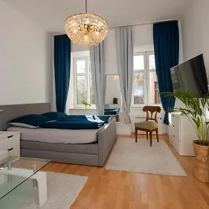 https://homesuiteshome.vienna-besthotels.com